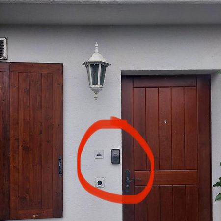 Tiny Apartment With Amazing View, Garden & Terras Schattdorf エクステリア 写真