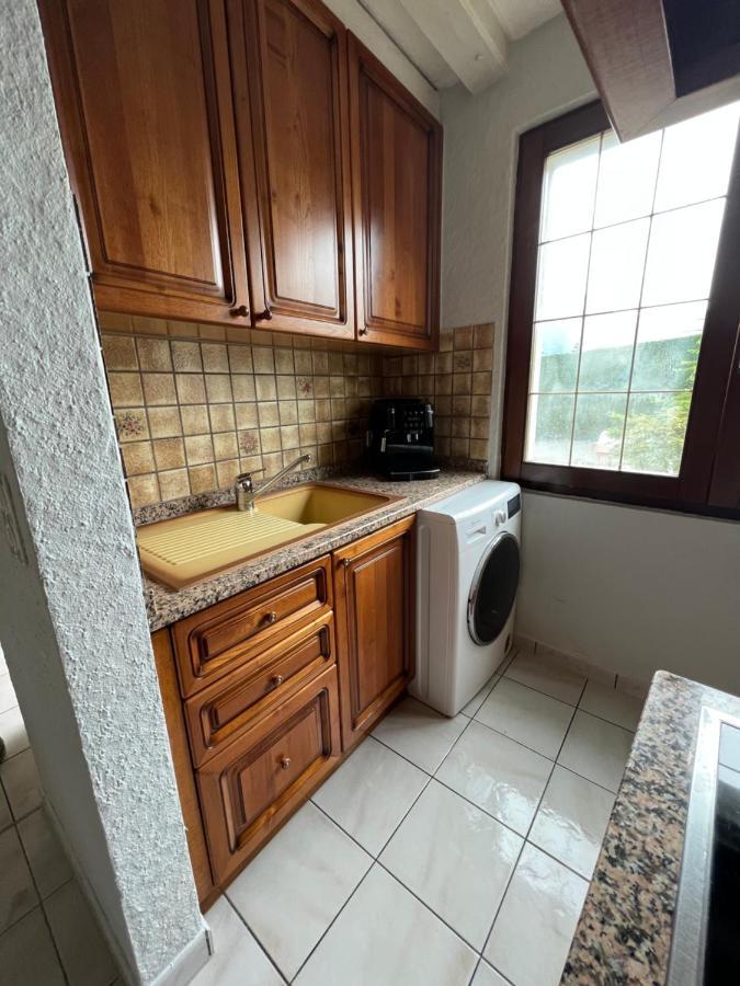 Tiny Apartment With Amazing View, Garden & Terras Schattdorf エクステリア 写真